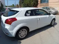 Usado Kia ProCeed 90 CV (66 kW) 2010 Blanco Utilitario