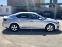 Usado Skoda Octavia Ambition 116 CV (85 kW) 2022 Gris Utilitario