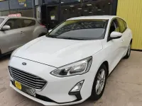 Usado Ford Focus Trend+ 120 CV (88 kW) 2019 Blanco Berlina