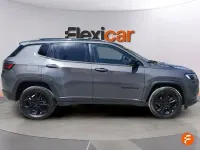 Usado Jeep Compass Night Eagle 130 CV (95 kW) 2022 Gris SUV