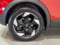 Usado Renault Captur Techno 140 CV (102 kW) 2024 Rojo SUV