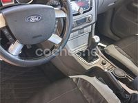 Usado Ford Focus Titanium 109 CV (80 kW) 2010 Blanco Berlina