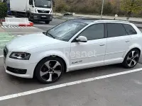Usado Audi A3 Sportback 140 CV (102 kW) 2011 Blanco Utilitario