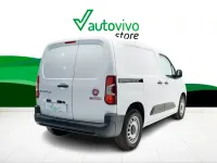 Usado Fiat Doblò Style 100 kW (136 CV) 2022 Blanco Monovolumen