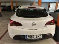Usado Opel Astra GTC Selective 140 CV (102 kW) 2012 Blanco Berlina
