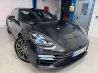 Usado Porsche Panamera Turbo S 630 CV (463 kW) 2021 Gris / plata Berlina