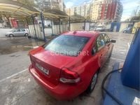 Usado Volvo S40 Kinetic 100 CV (73 kW) 2005 Rojo Berlina