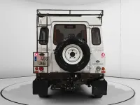 Begagnad Land Rover Defender SE 122 HK (89 kW) 2016 Vit Kombi