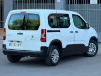 Usado Peugeot Rifter Access 100 CV (73 kW) 2020 Blanco Monovolumen