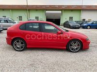 Usado Seat Leon CUPRA 225 CV (165 kW) 2004 Rojo Berlina