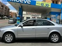 Usado Audi A4 130 CV (95 kW) 2004 Gris / plata Berlina