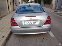 Usado Mercedes E350 Elegance 272 CV (200 kW) 2005 Gris / plata Berlina