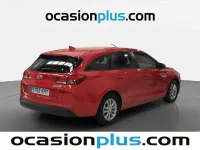 Usado Hyundai i30 120 CV (88 kW) 2018 Rojo Familiar