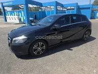 Usado Mercedes A180 Urban 109 CV (80 kW) 2013 Negro Utilitario