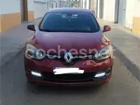Usado Renault Mégane III Business 95 CV (69 kW) 2015 Rojo Berlina
