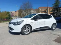 Usado Renault Clio IV Dynamique 95 CV (69 kW) 2016 Blanco Berlina