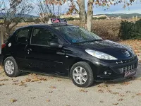 Usado Peugeot 206 60 CV (44 kW) 2010 Negro Utilitario