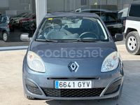 Usado Renault Twingo Authentique 75 CV (55 kW) 2010 Violeta / lila Utilitario