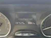 Usado Peugeot 208 Active 82 CV (60 kW) 2015 Rojo Utilitario