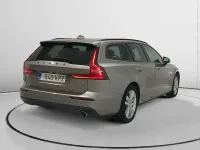 Usado Volvo V60 Momentum 150 CV (110 kW) 2018 Beige Familiar