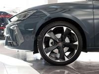 Usado Cupra Leon 150 CV (110 kW) 2024 Gris / plata Berlina