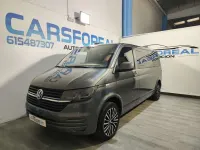 Usado VW Caravelle 150 CV (110 kW) 2021 Gris Van