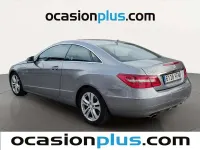 Usado Mercedes E200 184 CV (135 kW) 2011 Gris Coupe