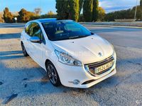 Usado Peugeot 208 Allure 92 CV (67 kW) 2012 Blanco Utilitario