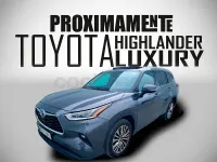 Usado Toyota Highlander Luxury 248 CV (182 kW) 2022 Gris / plata SUV