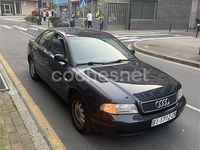 Usado Audi A4 125 CV (91 kW) 2000 Azul Berlina