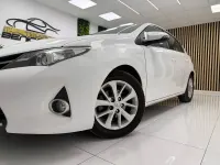 Usado Toyota Auris Business Edition 124 CV (91 kW) 2014 Blanco Utilitario