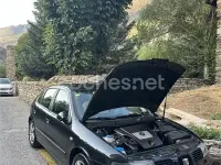Usado Seat Leon Sport 130 CV (95 kW) 2004 Negro Utilitario