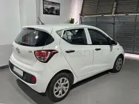 Używany Hyundai i10 66 KM (48 kW) 2018 Biały Hatchback