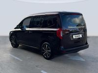 Usado Mercedes T180 116 CV (85 kW) 2024 Rojo Monovolumen