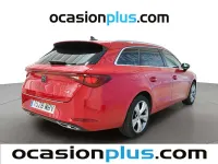 Usado Seat Leon ST FR 131 CV (96 kW) 2022 Rojo Familiar