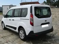 Usado Ford Tourneo Trend 120 CV (88 kW) 2021 Monovolumen