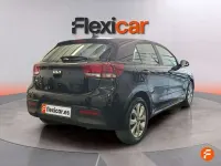 Usado Kia Rio 84 CV (61 kW) 2023 Negro Utilitario