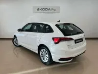 Usado Skoda Scala Essence 95 CV (69 kW) 2024 Blanco Utilitario