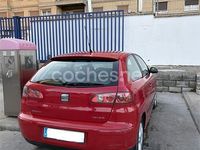 Usado Seat Ibiza 100 CV (73 kW) 2004 Rojo Utilitario