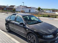 Usado Seat Leon 90 CV (66 kW) 2003 Negro Berlina
