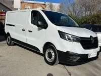 Usado Renault Trafic 110 CV (80 kW) 2024 Blanco Monovolumen