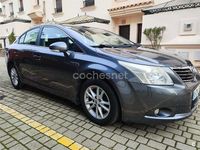 Usado Toyota Avensis Active 126 CV (92 kW) 2011 Gris / plata Berlina