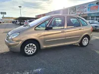 Usado Citroën Xsara Picasso Exclusive 117 CV (86 kW) 2003 Gris Monovolumen