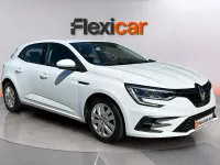 Usado Renault Mégane II Equilibre 115 CV (84 kW) 2023 Blanco Berlina
