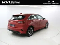 Usado Kia Ceed 101 CV (74 kW) 2024 Verde Utilitario