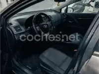 Usado Toyota Avensis Active 132 CV (97 kW) 2009 Gris / plata Berlina