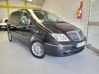 Usado Lancia Phedra 120 CV (88 kW) 2008 Marrón Monovolumen
