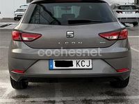 Usado Seat Leon Style Plus 115 CV (84 kW) 2017 Gris / plata Berlina