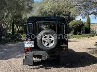 Usado Land Rover Defender 122 CV (89 kW) 2010 Negro Familiar