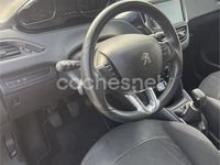 Usado Peugeot 208 Active 92 CV (67 kW) 2013 Negro Utilitario
